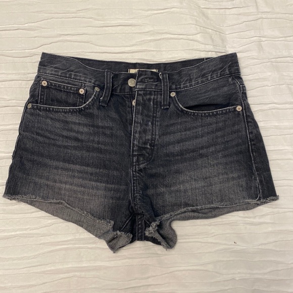 Madewell Relaxed Denim Shorts - Picture 1 of 3